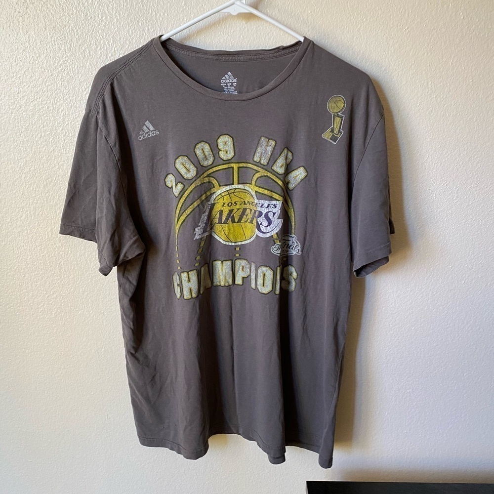 Adidas NBA 2009 LA Lakers Champions Tee Shirt Grey Size XL T-Shirt Vintage